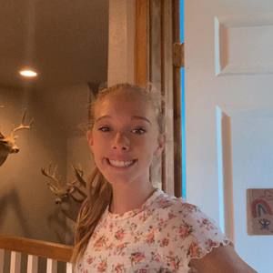 Meet your Posher, Cierra